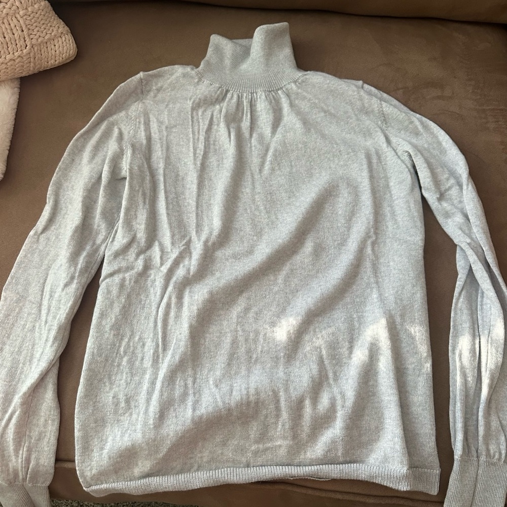 Ann Taylor Gray Turtleneck Sweater